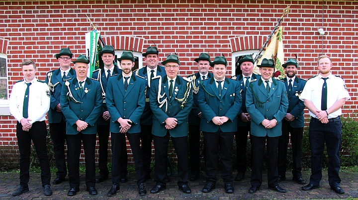 v.l.n.r.: Jan v.d. Brocke, Dietmar Otten, Stefan Rolfes , Markus Albers, Mathias Bruns , Rainer Topper, Günther Vieth, Wilfried Kröger, Patrick Eilers, Ludger Wahmes, Rainer Eggen, Thomas Grote, Maik Heidemann.